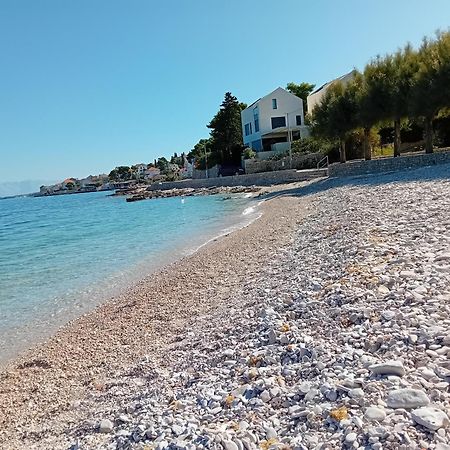 Afrodita Bistrica Sutivan Exterior foto